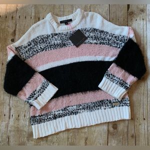 SWEATER ANDREW MARC
Marc New  York 
Size S